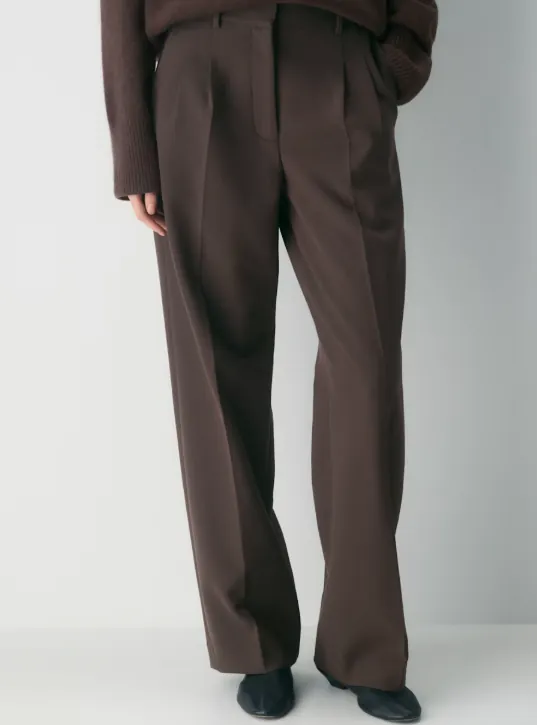 Aritzia The Effortless Pant